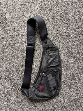 Men's Gray Sling Belt Bag - Versatile Crossbody Carry